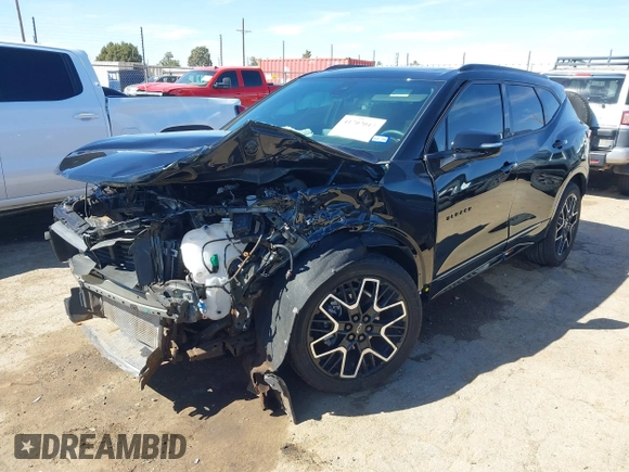 2024 Chevrolet Blazer RS z VIN 3GNKBERS3RS271667, wystawiony jako IAAI lot #41702013 z przebiegiem Nie podano mil oraz . Historia ofert i sprzedaży dostępna na DreamBid. Obrazek 2.