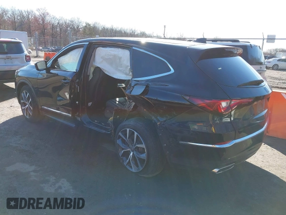 2023 Acura MDX w/Technology Package with VIN 5J8YE1H47PL018815, listed as a IAAI auction lot 41849145 with 28,045 mi miles. Bid and sale history available at carsss.com. Image 3.