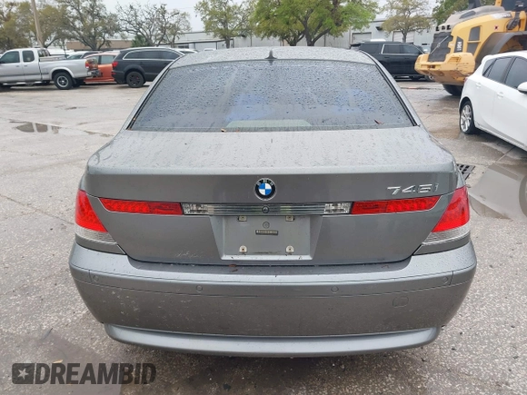 2003 BMW 7 Series 745i с VIN WBAGL63473DP64462, выставлен на аукционе IAAI как лот 41751691 с пробегом 146 789 миль миль и . История ставок и продаж доступна на DreamBid. Изображение 16.