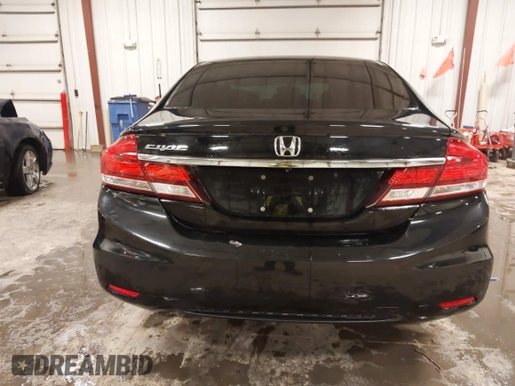 2015 Honda Civic Sedan LX with VIN 19XFB2E52FE025406, listed as a IAAI auction lot 41827527 with 186,485 mi miles. Bid and sale history available at carsss.com. Image 17.