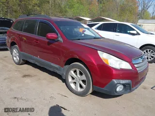 2013 Subaru Outback 2.5i Premium with VIN 4S4BRBCC7D3229064, listed as a IAAI auction lot 42058108 with 215,274 mi miles. Bid and sale history available at carsss.com. Image 1.