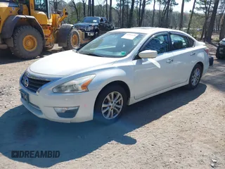 2014 Nissan Altima S with VIN 1N4AL3AP8EN383811, listed as a IAAI auction lot 41897220 with 109,839 mi miles and . Bid and sale history available at DreamBid. Image 2.