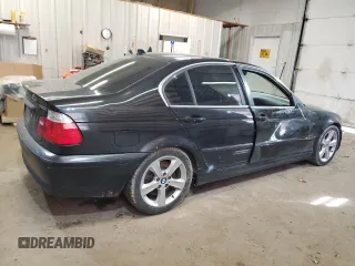 2004 BMW 3 Series 330i with VIN WBAEV53484KM32958, listed as a Copart auction lot 48792035 with 192,471 mi miles and Salvage Title. Bid and sale history available at carsss.com. Image 3.