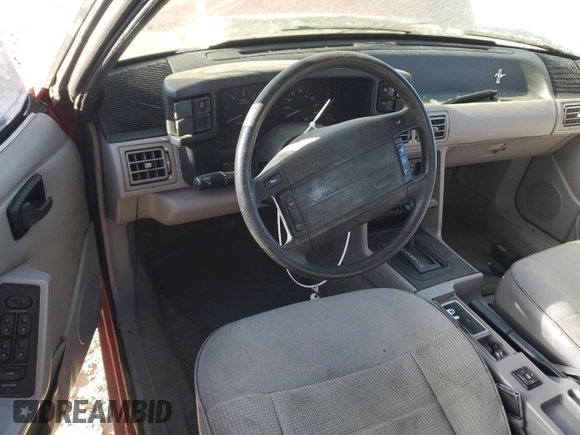 1992 Ford Mustang with VIN 1FACP44M2NF114167, listed as a Copart auction lot 83254224 with 35,482 mi miles and Clean title. Bid and sale history available at DreamBid. Image 8.
