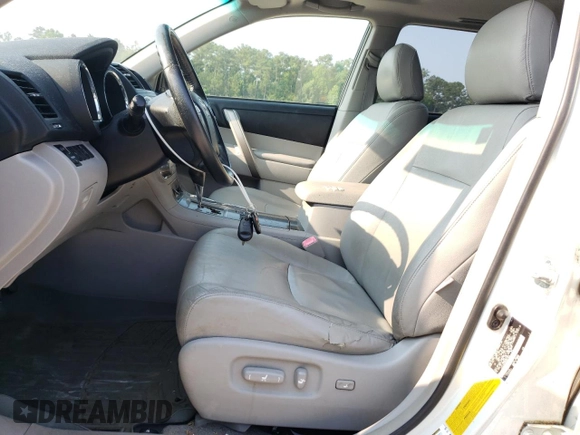2008 Toyota Highlander Sport z VIN JTEES43A282027420, wystawiony jako Copart lot #59425245 z przebiegiem 119 233 mil mil oraz Czysty tytuł • Clean title. Historia ofert i sprzedaży dostępna na DreamBid. Obrazek 7.
