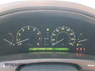 1998 Lexus LS 400 z VIN JT8BH28F4W0121806, wystawiony jako Copart lot #57636755 z przebiegiem 264 027 mil mil oraz Tytuł czysty. Historia ofert i sprzedaży dostępna na DreamBid. Obrazek 9.