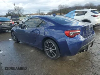 2020 Toyota 86 with VIN JF1ZNAA18L8751137, listed as a Copart auction lot 86560304 with 33,770 mi miles and Salvage Title. Bid and sale history available at carsss.com. Image 2.