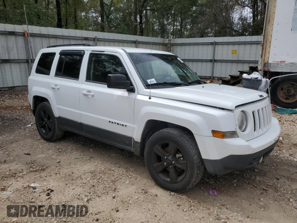 2015 Jeep Patriot Sport z VIN 1C4NJPBA7FD192035, wystawiony jako Copart lot #48484015 z przebiegiem 148 223 mil mil oraz Czysty tytuł • Clean title. Historia ofert i sprzedaży dostępna na DreamBid. Obrazek 4.