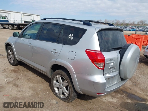 2006 Toyota RAV4 Sport with VIN JTMZD32V766017373, listed as a IAAI auction lot 41891509 with 105,688 mi miles. Bid and sale history available at carsss.com. Image 3.