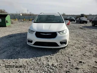 2021 Chrysler Pacifica Limited z VIN 2C4RC3GG6MR590610, wystawiony jako Copart lot #48394325 z przebiegiem 86 984 mil mil oraz Szkoda całkowita • Salvage title. Historia ofert i sprzedaży dostępna na DreamBid. Obrazek 12.