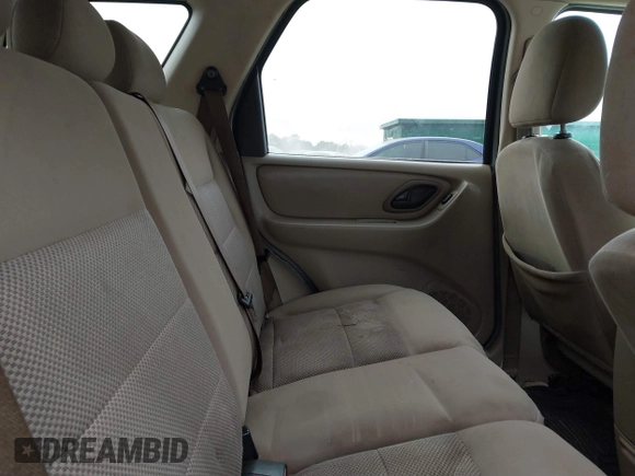 2006 Ford Escape XLT with VIN 1FMYU03Z66KC72563, listed as a IAAI auction lot 41204974 with 249,149 mi miles. Bid and sale history available at carsss.com. Image 8.
