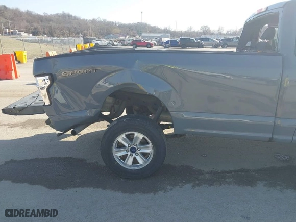 2019 Ford F-150 XL with VIN 1FTMF1CB1KKD81741, listed as a IAAI auction lot 41783806 with 46,978 mi miles. Bid and sale history available at carsss.com. Image 6.