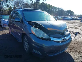 2006 Toyota Sienna XLE z VIN 5TDBA22C96S059398, wystawiony jako IAAI lot #41208252 z przebiegiem 51 133 mil mil oraz . Historia ofert i sprzedaży dostępna na DreamBid. Obrazek 1.