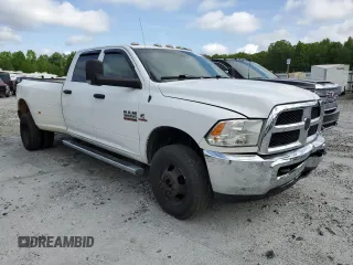 2018 Ram 3500 Tradesman z VIN 3C63RRGL1JG401195, wystawiony jako Copart lot #54166715 z przebiegiem 556 538 mil mil oraz Tytuł czysty. Historia ofert i sprzedaży dostępna na DreamBid. Obrazek 4.