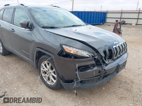 2014 Jeep Cherokee Latitude z VIN 1C4PJLCS1EW319194, wystawiony jako IAAI lot #41710491 z przebiegiem 108 136 mil mil oraz . Historia ofert i sprzedaży dostępna na DreamBid. Obrazek 6.