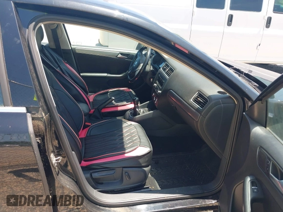 2014 Volkswagen Jetta TDI w/Premium with VIN 3VW3L7AJ6EM420044, listed as a IAAI auction lot 42569620 with 143,482 mi miles and . Bid and sale history available at DreamBid. Image 5.