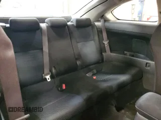 2006 Scion tC z VIN JTKDE177860133103, wystawiony jako Copart lot #57491835 z przebiegiem 201 975 mil mil oraz Szkody całkowita. Historia ofert i sprzedaży dostępna na DreamBid. Obrazek 10.