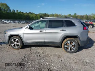 2019 Jeep Cherokee Limited z VIN 1C4PJMDN1KD208988, wystawiony jako IAAI lot #41975145 z przebiegiem 88 988 mil mil oraz . Historia ofert i sprzedaży dostępna na DreamBid. Obrazek 14.