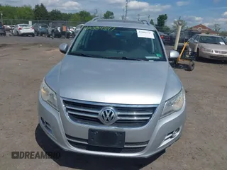 2011 Volkswagen Tiguan SE with VIN WVGBV7AX4BW532488, listed as a IAAI auction lot 42084347 with 107,529 mi miles and . Bid and sale history available at DreamBid. Image 6.