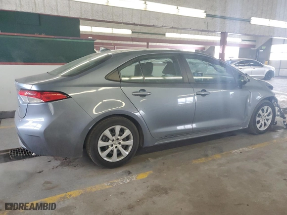 2021 Toyota Corolla LE with VIN 5YFEPMAE4MP217842, listed as a Copart auction lot 44954855 with 71,365 mi miles and Salvage Title. Bid and sale history available at carsss.com. Image 3.