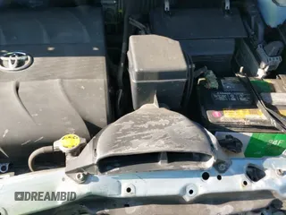 2015 Toyota Sienna XLE z VIN 5TDYK3DC6FS553342, wystawiony jako IAAI lot #43032134 z przebiegiem 79 273 mil mil oraz . Historia ofert i sprzedaży dostępna na DreamBid. Obrazek 20.