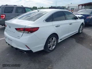 2019 Hyundai Sonata Sport with VIN 5NPE34AFXKH772292, listed as a IAAI auction lot 40466023 with 46,224 mi miles. Bid and sale history available at carsss.com. Image 4.