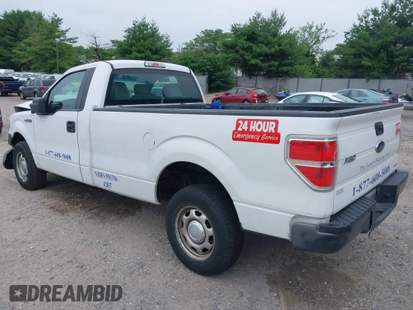 2014 Ford F-150 XL z VIN 1FTMF1CMXEKE59536, wystawiony jako IAAI lot #42515867 z przebiegiem 134 845 mil mil oraz . Historia ofert i sprzedaży dostępna na DreamBid. Obrazek 3.