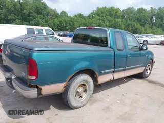 1997 Ford F-150 с VIN 1FTDX1767VKB25120, выставлен на аукционе IAAI как лот 42471027 с пробегом 155 877 миль миль и . История ставок и продаж доступна на DreamBid. Изображение 4.