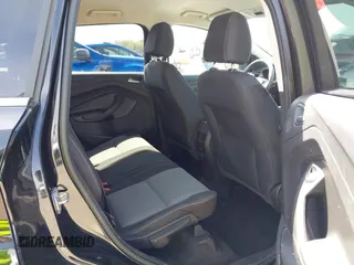 2017 Ford Escape SE with VIN 1FMCU9GD4HUE72510, listed as a IAAI auction lot 41932364 with 115,991 mi miles. Bid and sale history available at carsss.com. Image 8.
