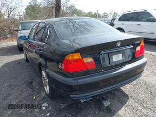 2001 BMW 3 Series 330i with VIN WBAAV534X1FK46390, listed as a IAAI auction lot 41620264 with 1 mi miles. Bid and sale history available at carsss.com. Image 3.
