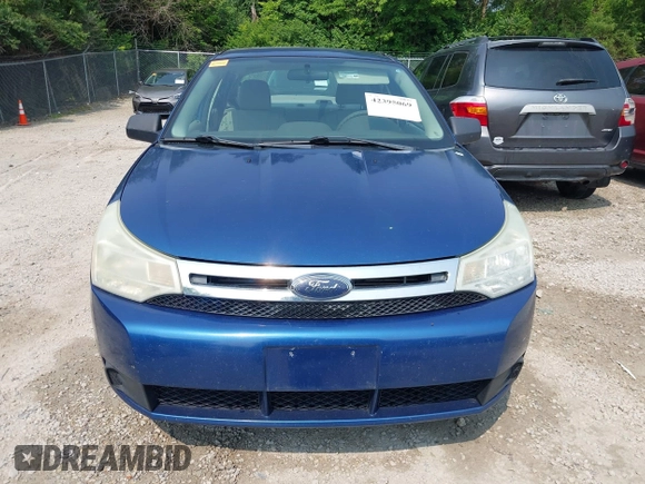 2008 Ford Focus SE z VIN 1FAHP35N48W230014, wystawiony jako IAAI lot #42395069 z przebiegiem 140 179 mil mil oraz . Historia ofert i sprzedaży dostępna na DreamBid. Obrazek 12.
