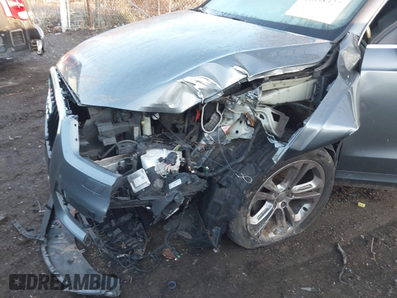 2015 Audi Q3 Premium Plus с VIN WA1EFCFS7FR006858, выставлен на аукционе IAAI как лот 41838322 с пробегом 119 893 миль миль и . История ставок и продаж доступна на DreamBid. Изображение 6.
