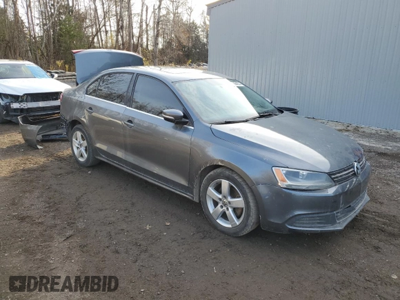 2013 Volkswagen Jetta Comfortline с VIN 3VWDL7AJ4DM408378, выставлен на аукционе Copart как лот 77094074 с пробегом 169 129 миль миль и Списание • Salvage title. История ставок и продаж доступна на DreamBid. Изображение 4.