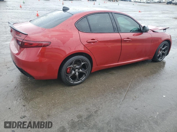 2019 Alfa Romeo Giulia Ti с VIN ZARFANBN3K7606373, выставлен на аукционе Copart как лот 61106055 с пробегом Не указан миль и Списание • Salvage title. История ставок и продаж доступна на DreamBid. Изображение 3.