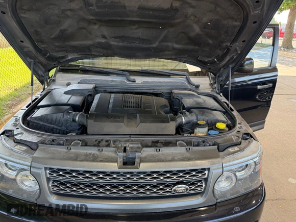 2011 Land Rover Range Rover Sport HSE Lux with VIN SALSK2D45BA715096, listed as a Copart auction lot 60560005 with 162,482 mi miles and Clean title. Bid and sale history available at DreamBid. Image 7.