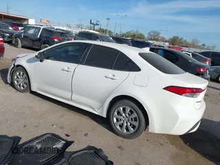 2020 Toyota Corolla LE with VIN JTDEPRAE1LJ036682, listed as a IAAI auction lot 41819062 with 80,678 mi miles. Bid and sale history available at carsss.com. Image 3.