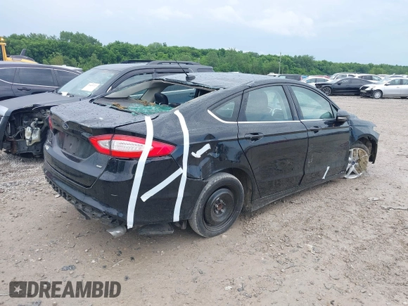 2016 Ford Fusion SE with VIN 3FA6P0H77GR277722, listed as a IAAI auction lot 39476561 with 141,526 mi miles. Bid and sale history available at carsss.com. Image 4.