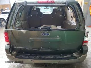 2003 Ford Expedition Eddie Bauer with VIN 1FMFU18L63LC17232, listed as a Copart auction lot 89320165 with 182,363 mi miles and Clean Title. Bid and sale history available at carsss.com. Image 6.