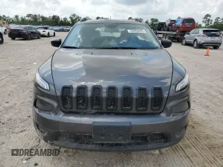 2017 Jeep Cherokee Sport с VIN 1C4PJLAB2HW641088, выставлен на аукционе Copart как лот 53903025 с пробегом 141 740 миль миль и Списание • Salvage title. История ставок и продаж доступна на DreamBid. Изображение 5.