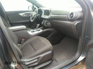 2021 Chevrolet Blazer LT z VIN 3GNKBCR42MS558089, wystawiony jako IAAI lot #41207866 z przebiegiem 85 236 mil mil oraz . Historia ofert i sprzedaży dostępna na DreamBid. Obrazek 5.