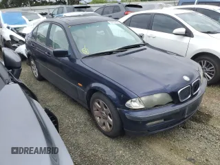 2001 BMW 3 Series 325i with VIN WBAAV334X1FU92599, listed as a Copart auction lot 52724155 with 82,156 mi miles and Clean Title. Bid and sale history available at carsss.com. Image 4.