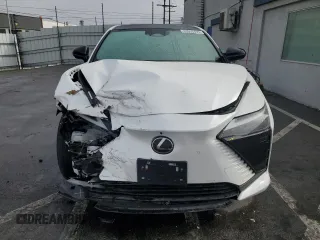 2023 Lexus RZ 450e Premium z VIN JTJAAAAB0PA012559, wystawiony jako Copart lot #43993495 z przebiegiem 18 790 mil mil oraz Szkoda całkowita • Salvage title. Historia ofert i sprzedaży dostępna na DreamBid. Obrazek 5.