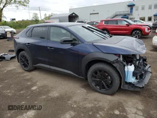 2024 Toyota bZ4X XLE z VIN JTMAAAAA4RA046775, wystawiony jako Copart lot #58128015 z przebiegiem 9068 mil mil oraz Szkody całkowita. Historia ofert i sprzedaży dostępna na DreamBid. Obrazek 4.