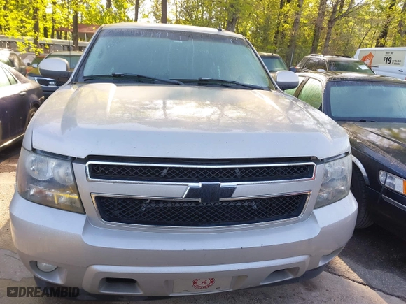 2007 Chevrolet Avalanche LS with VIN 3GNEC12017G211706, listed as a IAAI auction lot 42015650 with 1 mi miles. Bid and sale history available at carsss.com. Image 6.