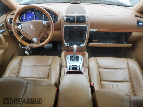 2005 Porsche Cayenne Turbo z VIN WP1AC29P75LA90100, wystawiony jako Copart lot #74377104 z przebiegiem 209 034 mil mil oraz Szkoda całkowita • Salvage title. Historia ofert i sprzedaży dostępna na DreamBid. Obrazek 8.