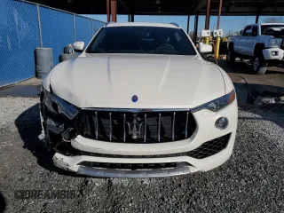 2018 Maserati Levante S z VIN ZN661YUL4JX284380, wystawiony jako Copart lot #42221935 z przebiegiem 49 156 mil mil oraz Nie do naprawy • Non repairable. Historia ofert i sprzedaży dostępna na DreamBid. Obrazek 5.