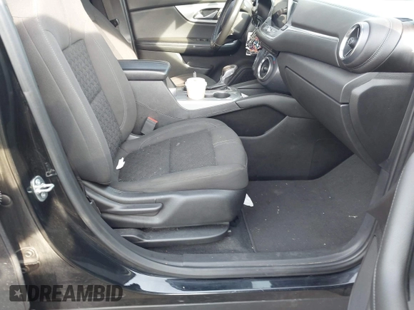 2020 Chevrolet Blazer LT with VIN 3GNKBCRS6LS598592, listed as a IAAI auction lot 40650004 with 46,104 mi miles and . Bid and sale history available at DreamBid. Image 5.