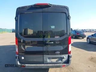 2018 Ford Transit Passenger XL с VIN 1FBAX2CM5JKA01567, выставлен на аукционе IAAI как лот 40198330 с пробегом 164 777 миль миль и . История ставок и продаж доступна на DreamBid. Изображение 16.