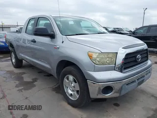 2008 Toyota Tundra z VIN 5TFRV541X8X040954, wystawiony jako IAAI lot #42172450 z przebiegiem 235 074 mil mil oraz . Historia ofert i sprzedaży dostępna na DreamBid. Obrazek 1.