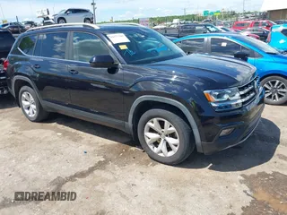 2019 Volkswagen Atlas SE с VIN 1V2WR2CA2KC612202, выставлен на аукционе IAAI как лот 42177543 с пробегом 153 862 миль миль и . История ставок и продаж доступна на DreamBid. Изображение 1.